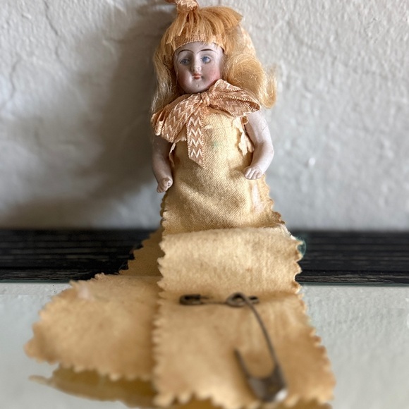 Antique Doll Miniature Bisque Head Dollhouse Doll bobby pin dress All Bisque
